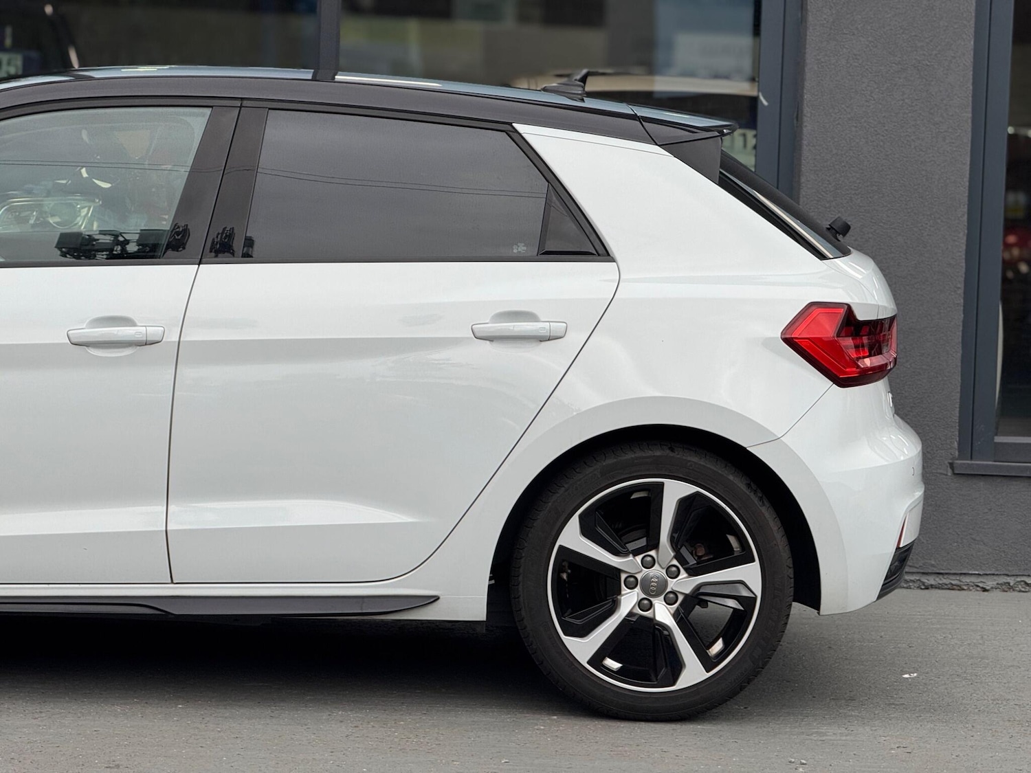 Used Audi A1 for sale - 77103662: Photo 11