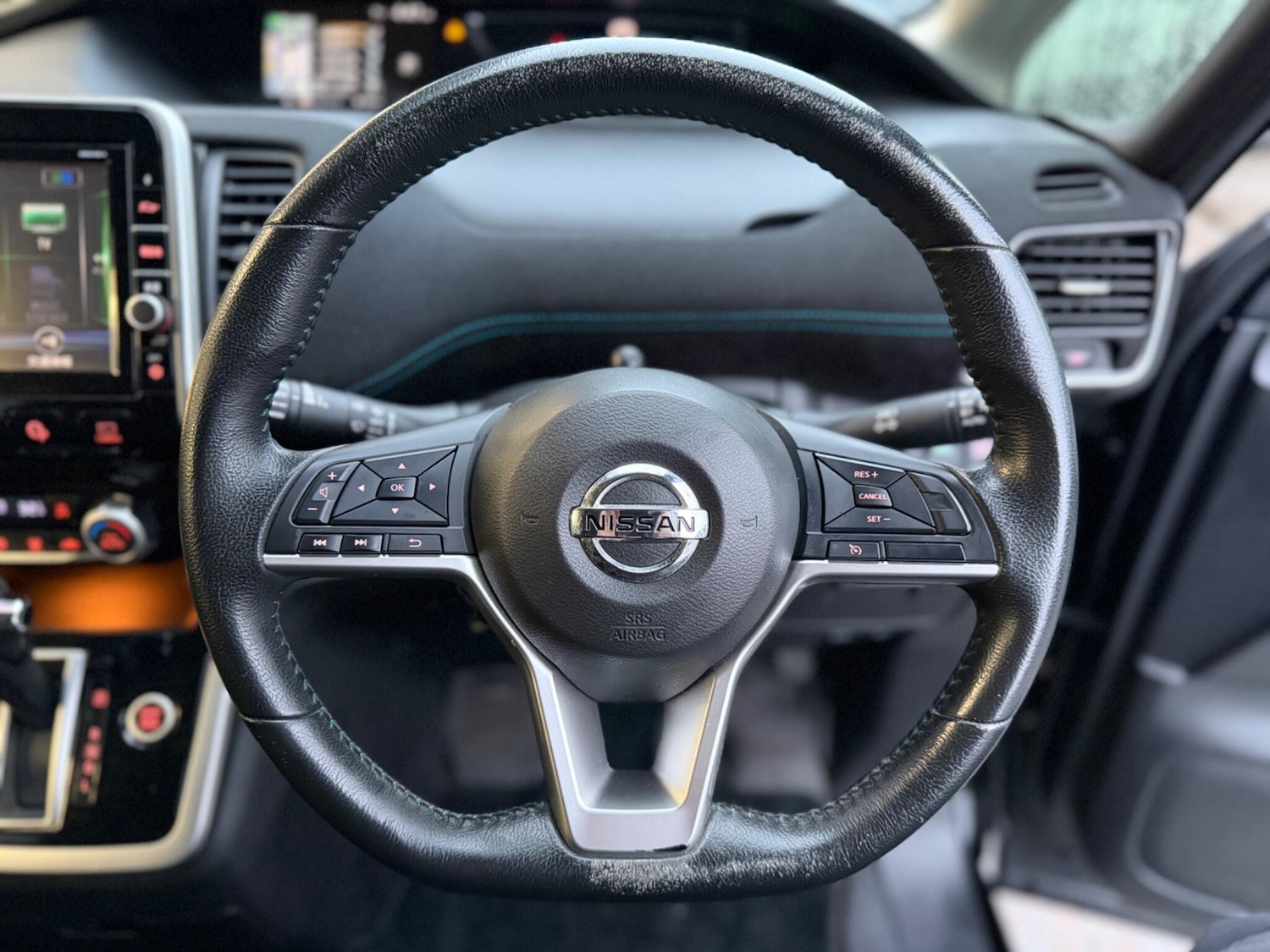 Used Nissan Serena for sale - 77646705: Photo 29