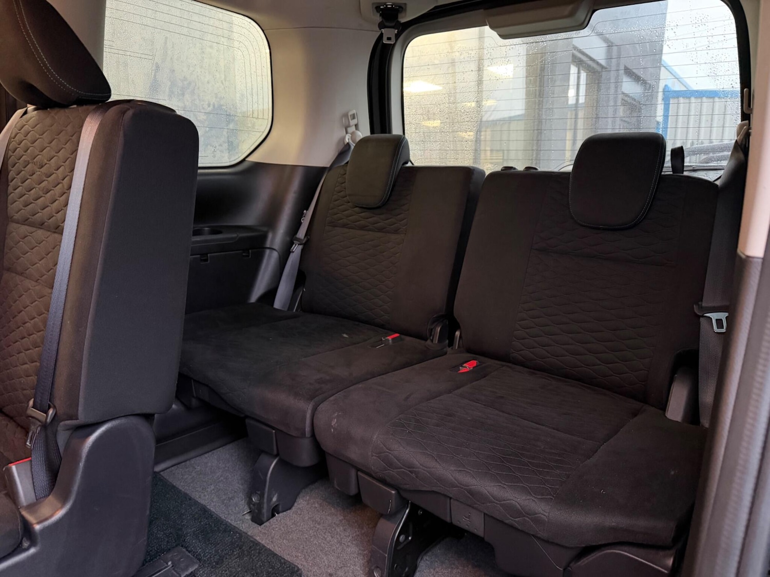 Used Nissan Serena for sale - 77646705: Photo 39