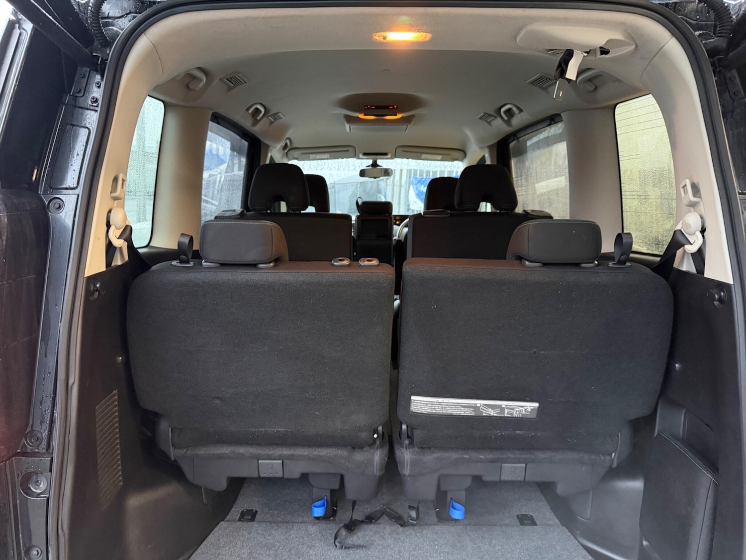 Used Nissan Serena for sale - 77646705: Photo 40