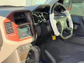 Used Mitsubishi Pajero 2003 for sale - 78347946: Photo