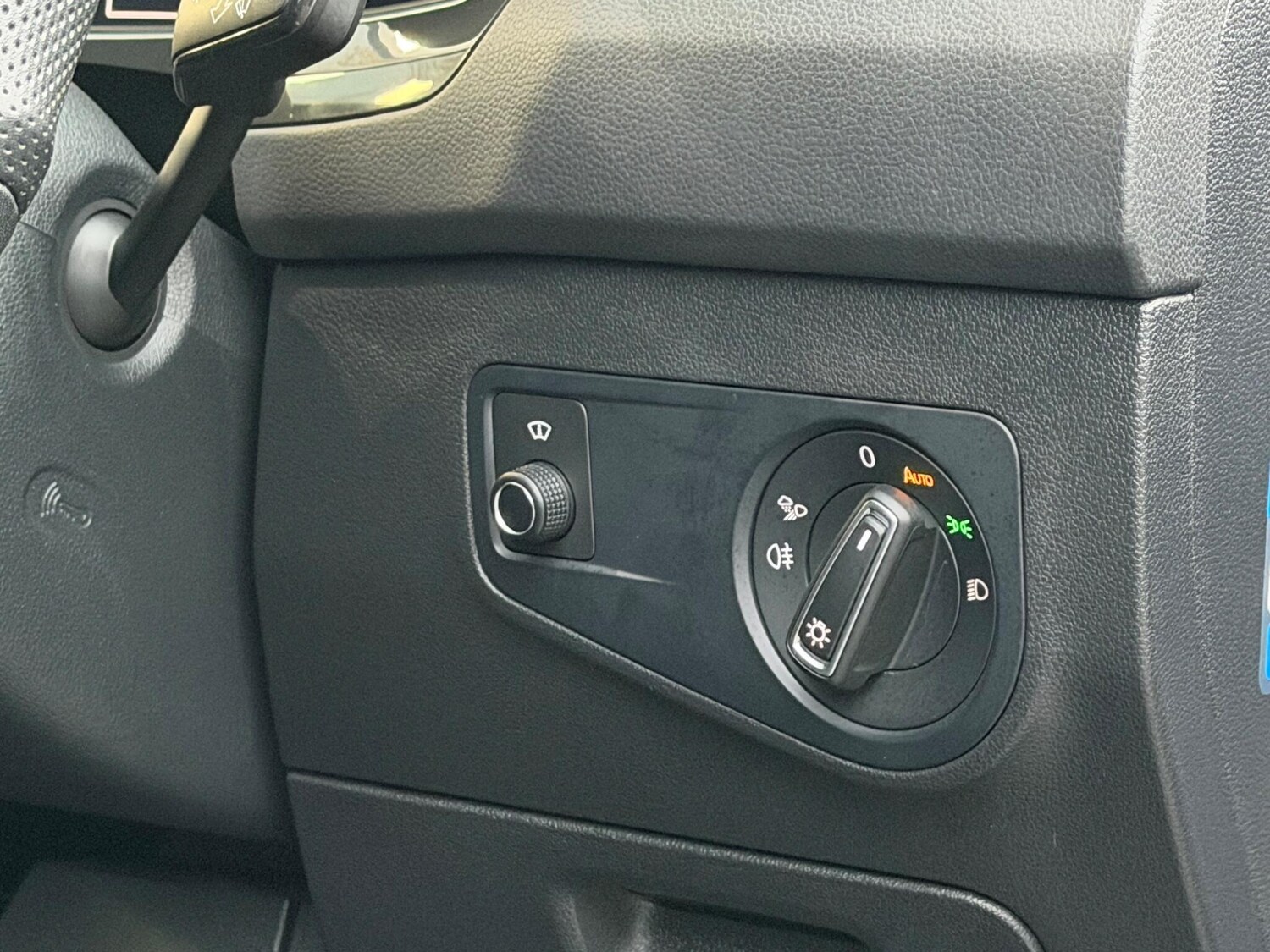 Used Volkswagen Tiguan for sale - 77925848: Photo 18