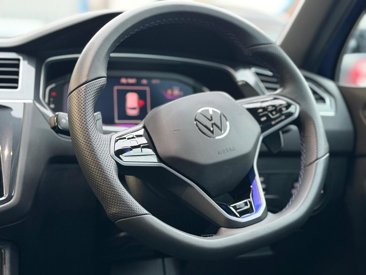 Used Volkswagen Tiguan for sale - 77925848: Photo 38