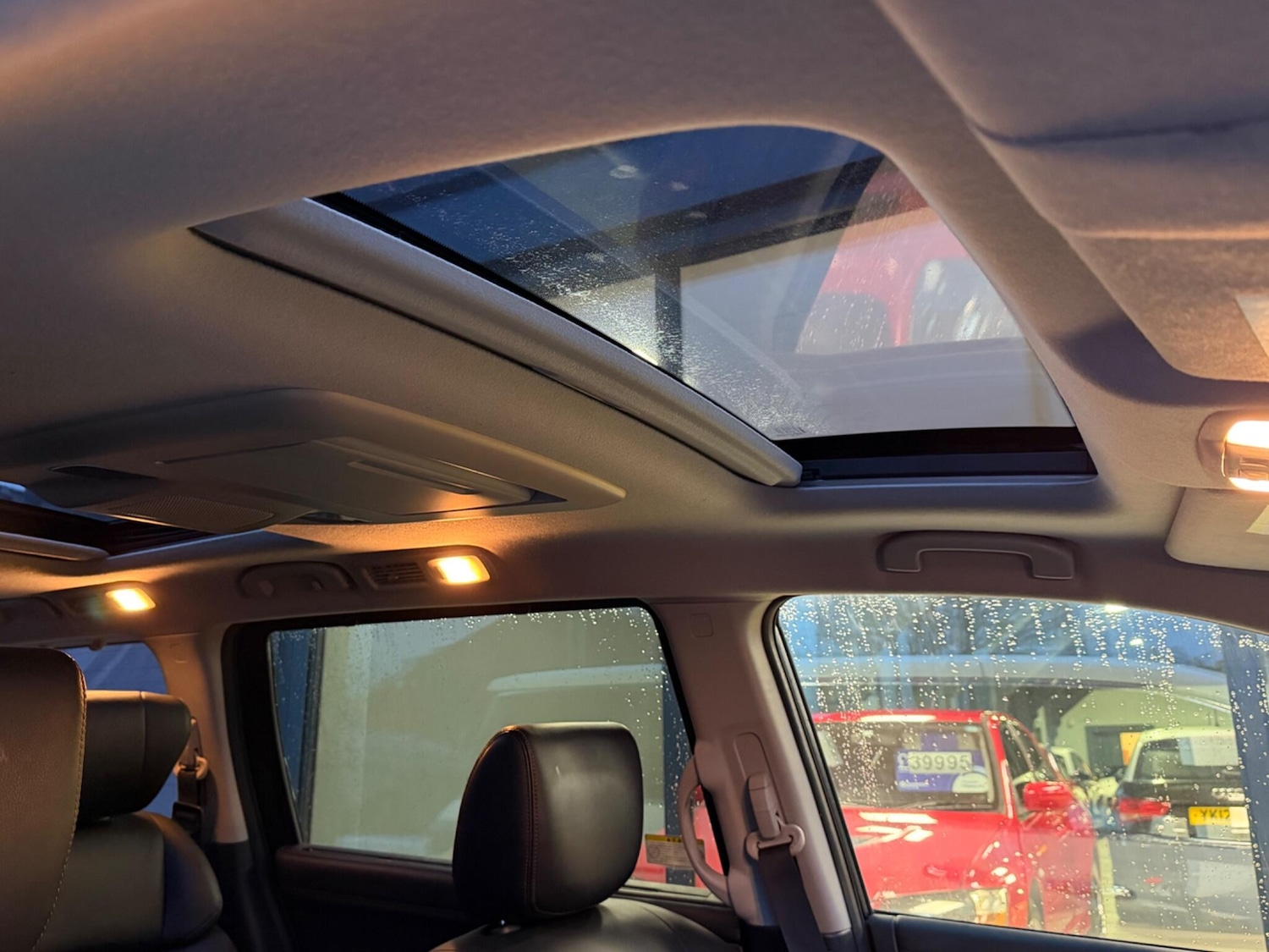 Used Nissan Elgrand for sale - 77386491: Photo 30