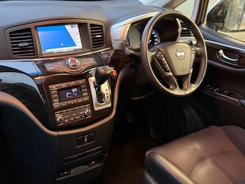 Used Nissan Elgrand 2014 for sale - 77386491: Photo