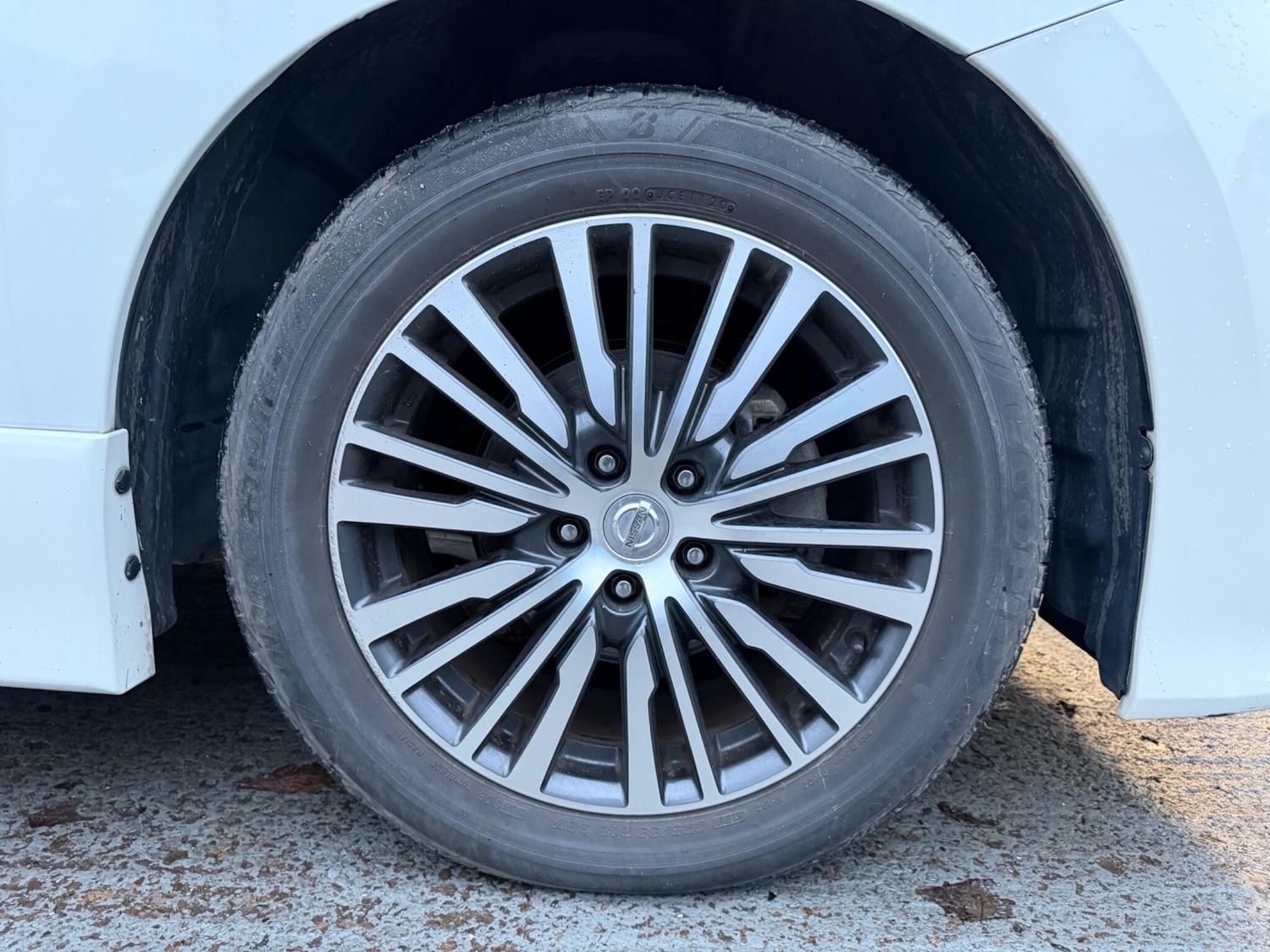 Used Nissan Elgrand for sale - 77386491: Photo 42