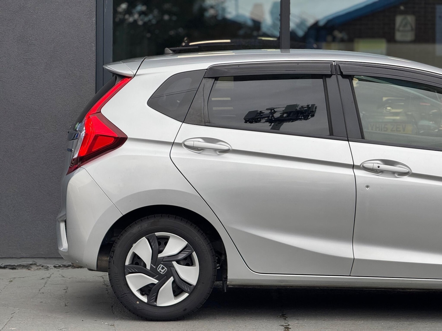 Used Honda Fit for sale - 77143334: Photo 6