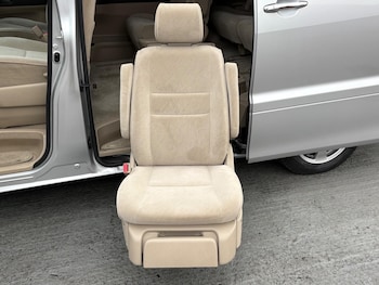 Used Toyota Alphard 2005 for sale - 79107303: Photo