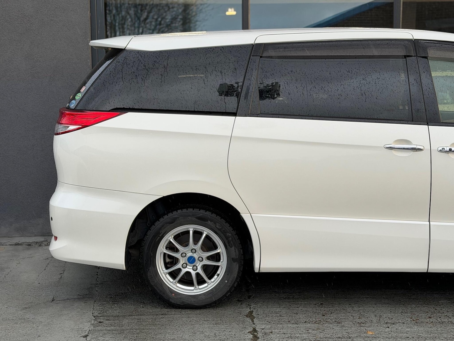 Used Toyota Estima for sale - 77704864: Photo 11