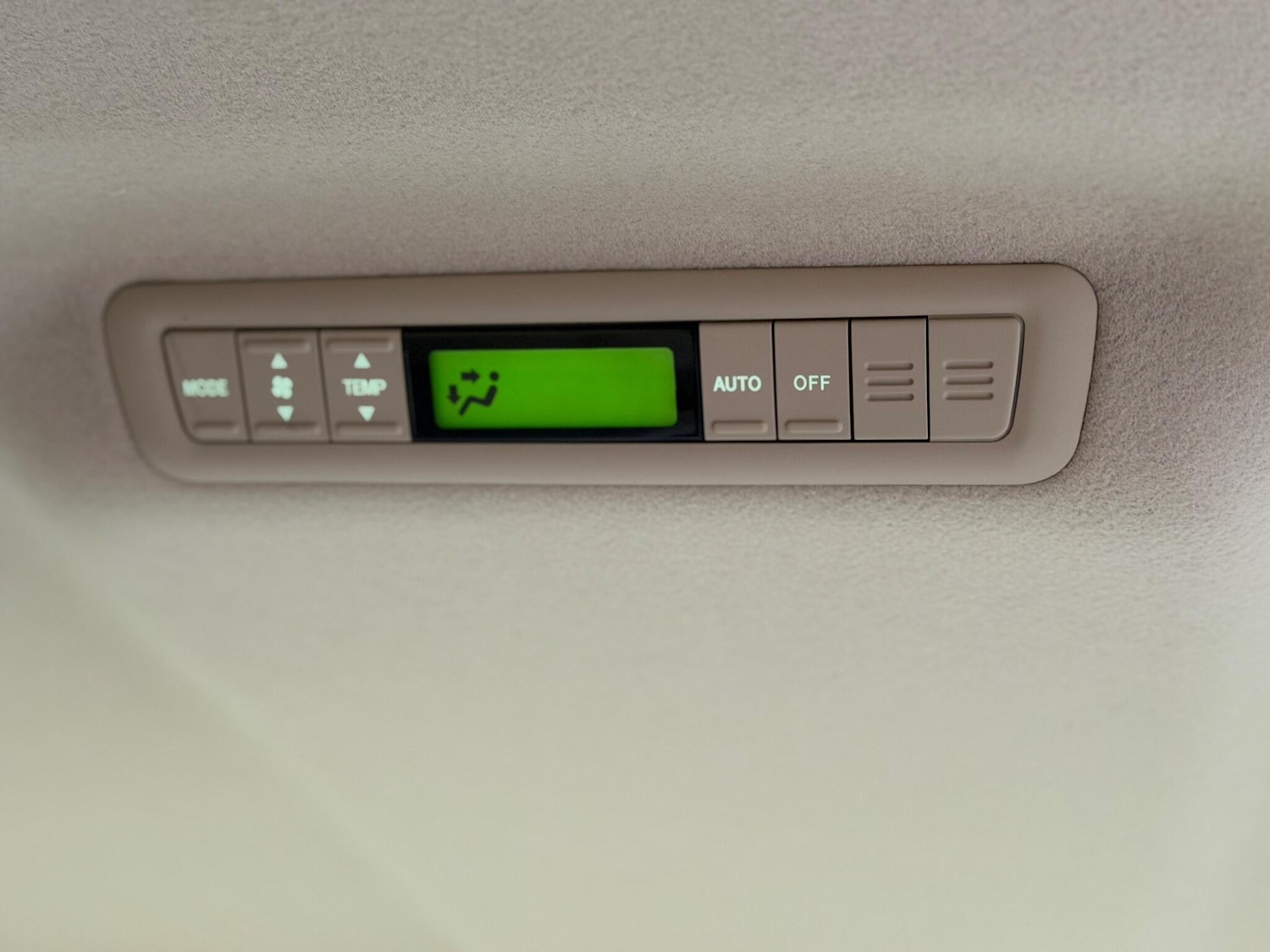 Used Toyota Estima for sale - 77704864: Photo 22