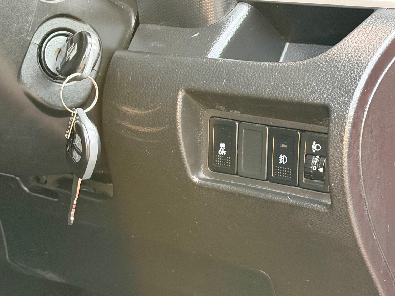 Used Suzuki Swift 2013 for sale - 77202848: Photo 16