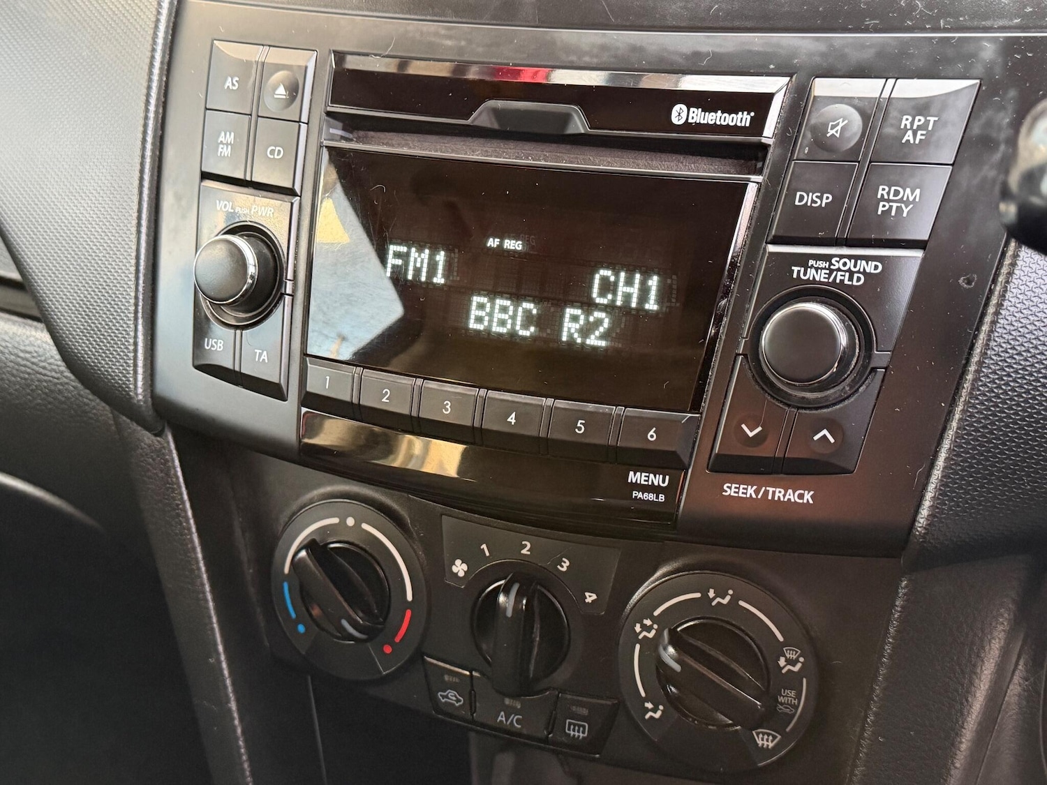 Used Suzuki Swift 2013 for sale - 77202848: Photo 17