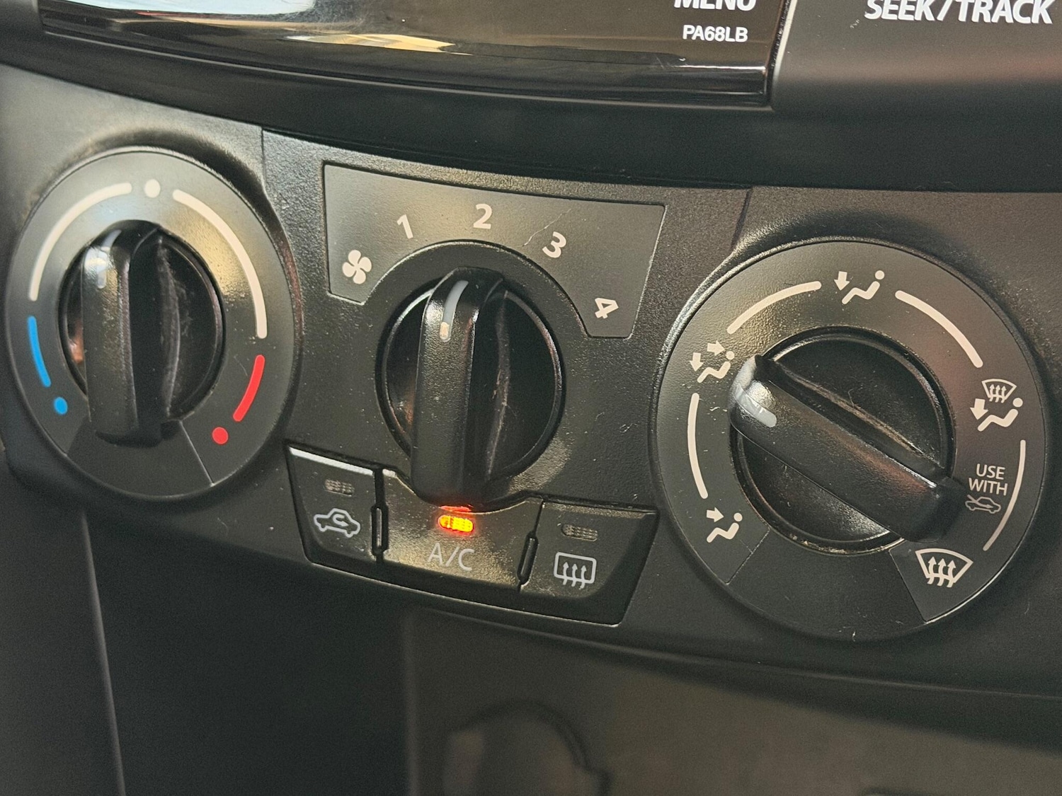 Used Suzuki Swift 2013 for sale - 77202848: Photo 18