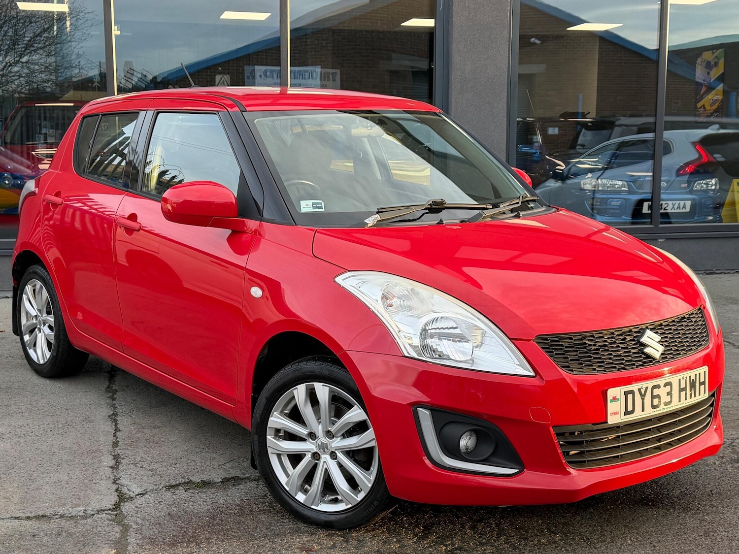 Used Suzuki Swift 2013 for sale - 77202848: Photo 2