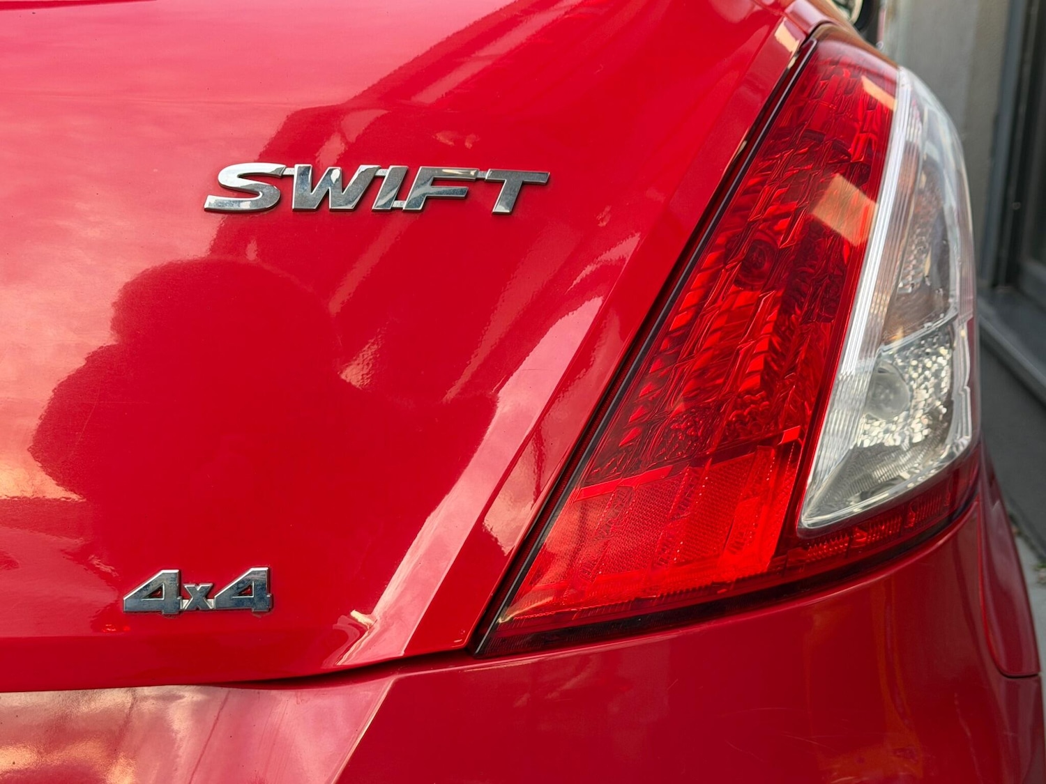 Used Suzuki Swift 2013 for sale - 77202848: Photo 4