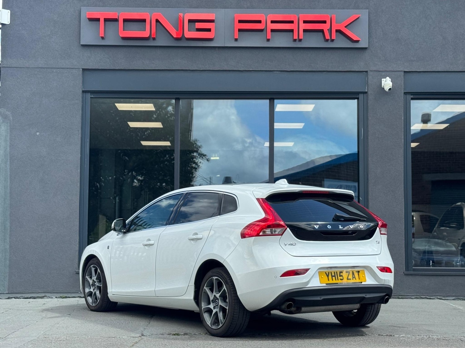 Used Volvo V40 for sale - 77238307: Photo 3