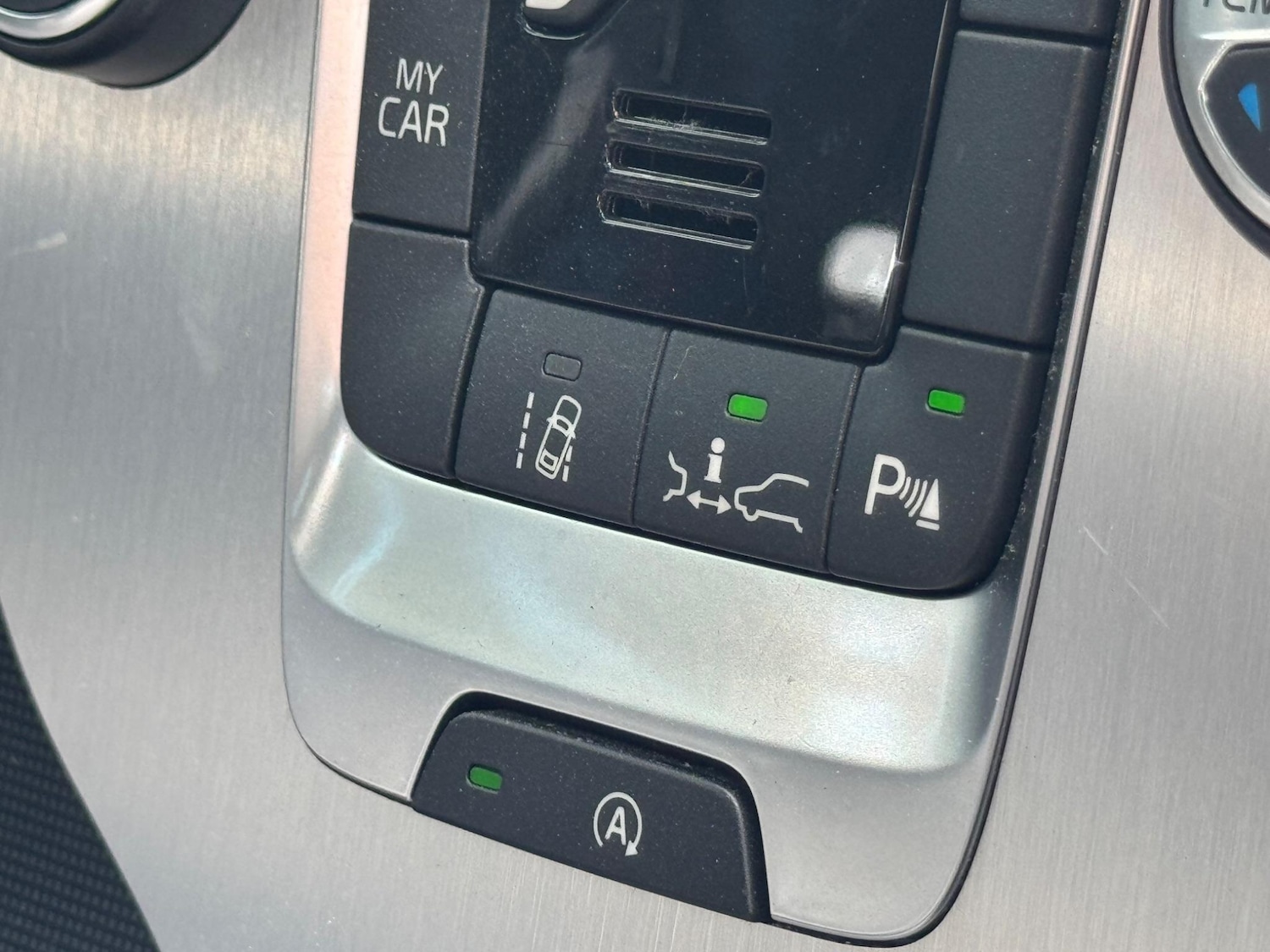 Used Volvo V40 for sale - 77238307: Photo 34