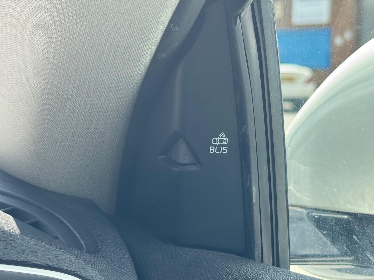 Used Volvo V40 for sale - 77238307: Photo 36