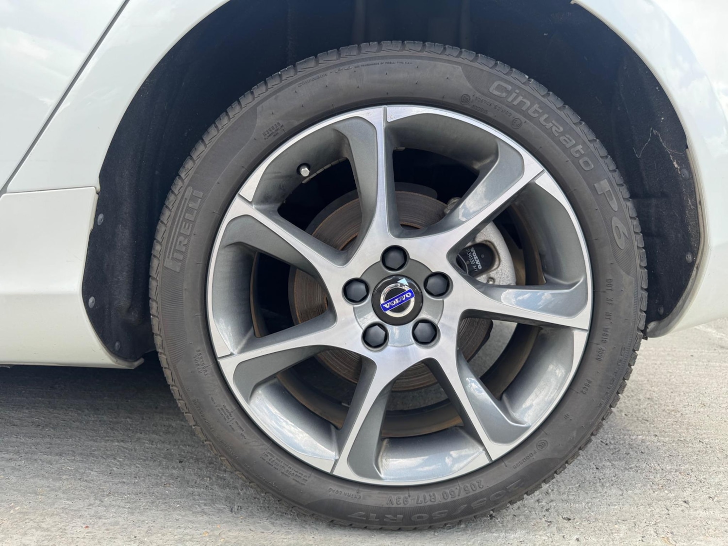 Used Volvo V40 for sale - 77238307: Photo 42