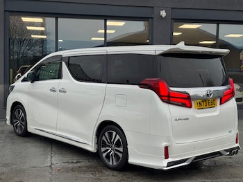 Used Toyota Alphard 2023 for sale - 78047534: Photo