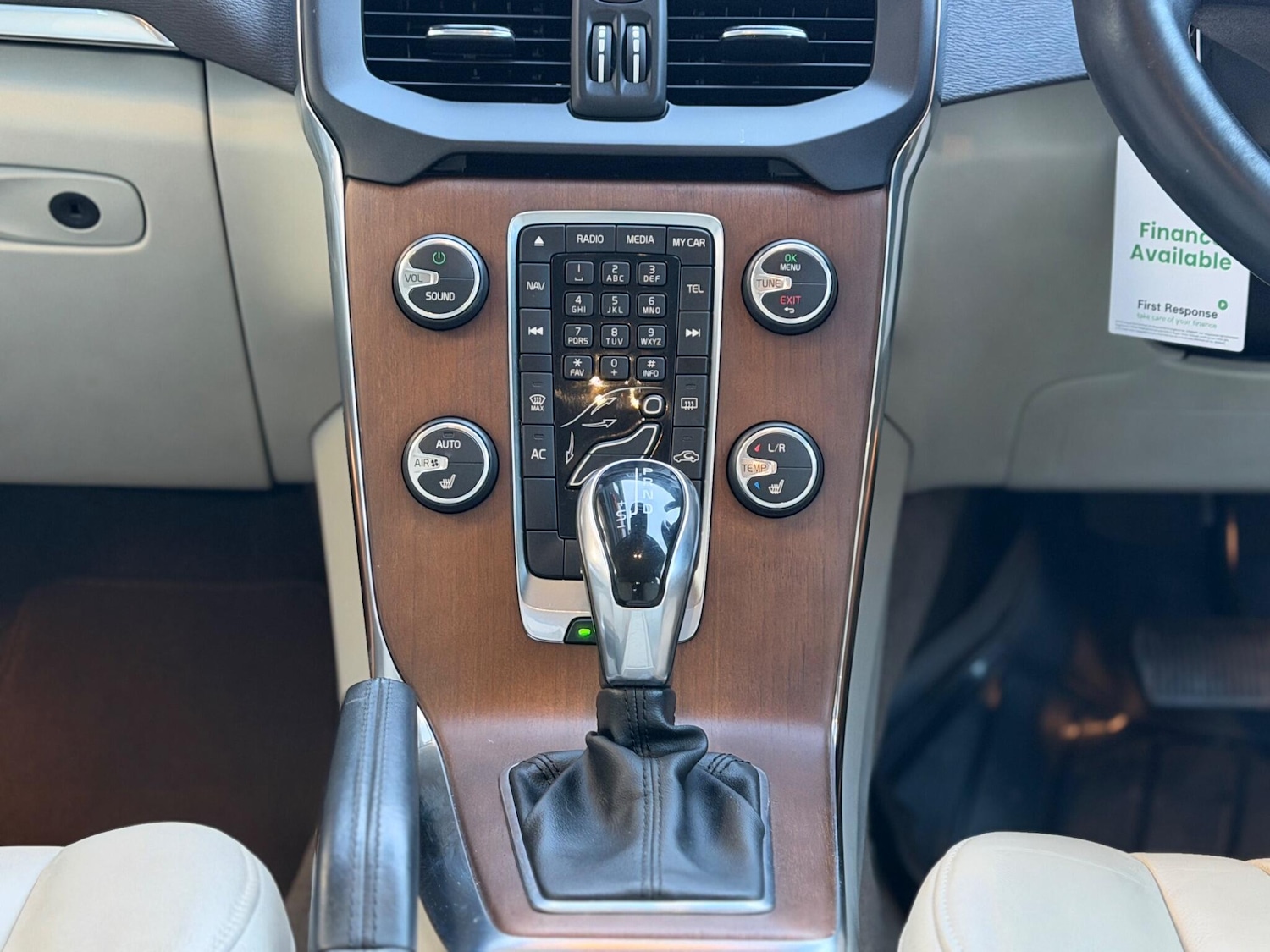 Used Volvo V40 for sale - 77315455: Photo 16