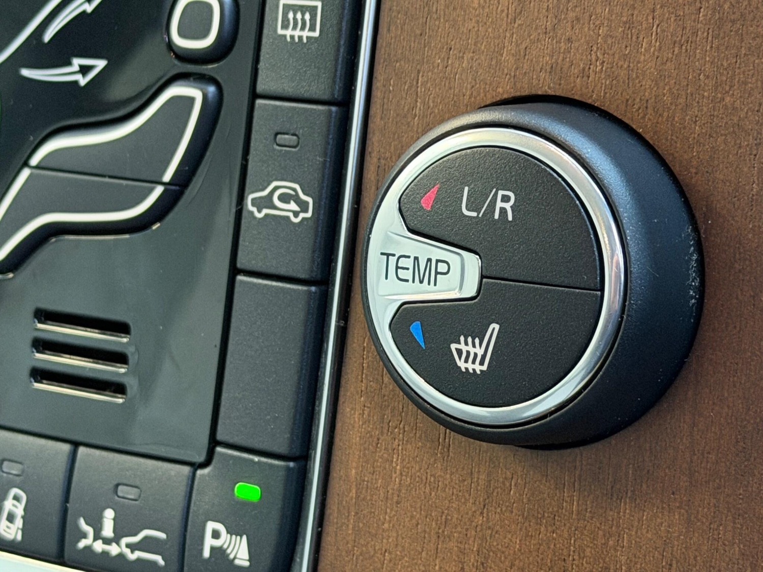 Used Volvo V40 for sale - 77315455: Photo 23