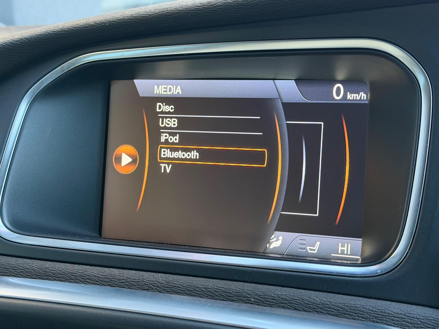 Used Volvo V40 for sale - 77315455: Photo 27