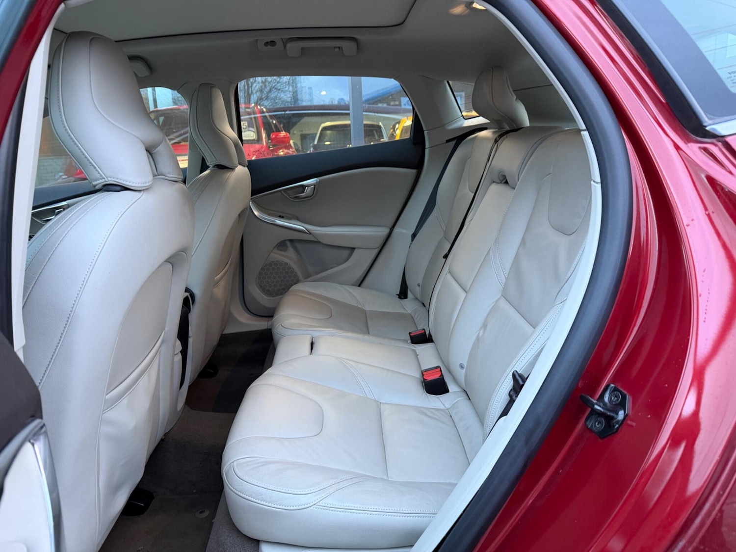 Used Volvo V40 for sale - 77315455: Photo 36