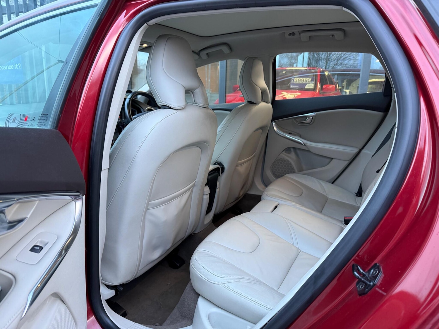 Used Volvo V40 for sale - 77315455: Photo 37