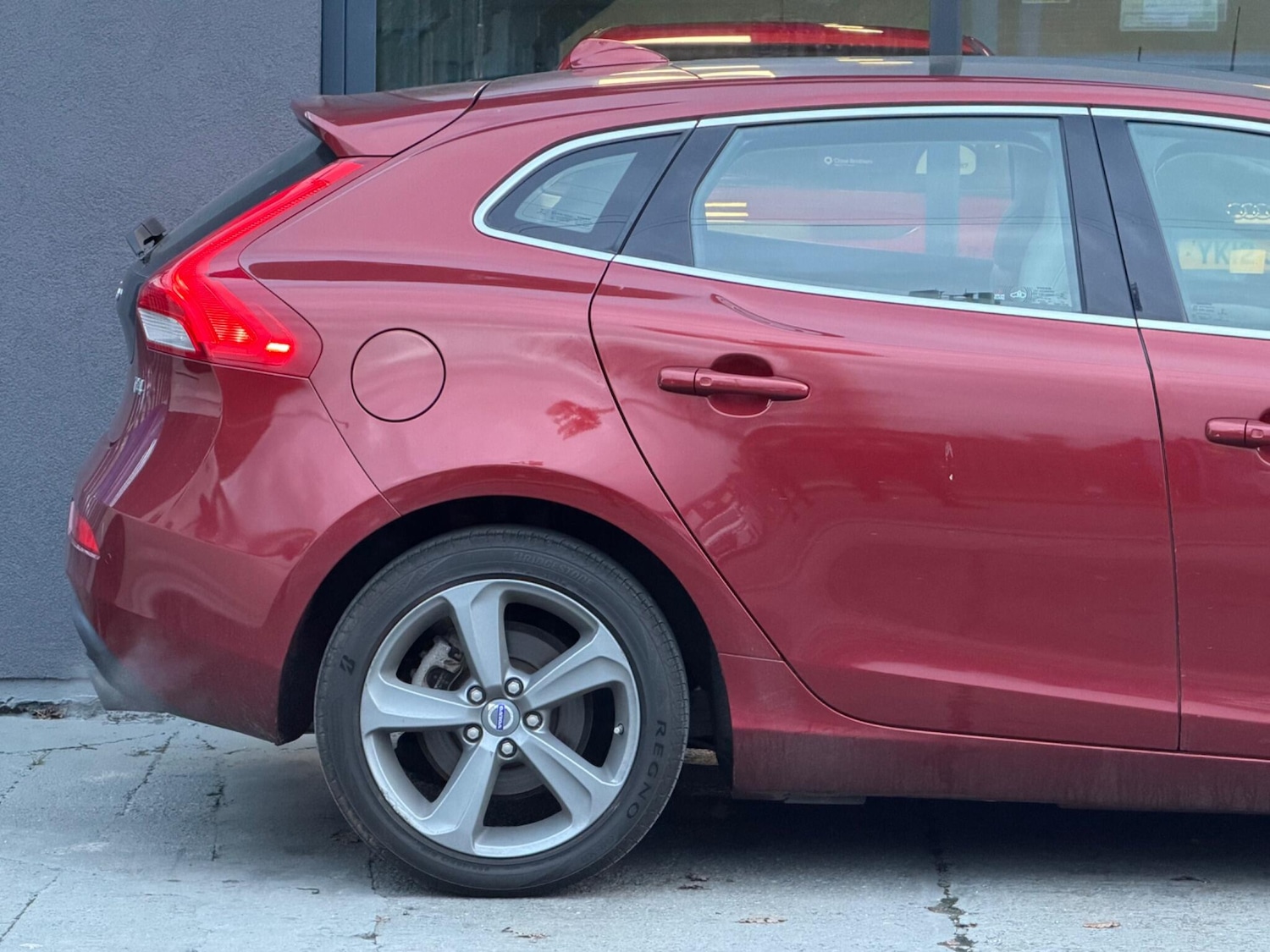 Used Volvo V40 for sale - 77315455: Photo 6