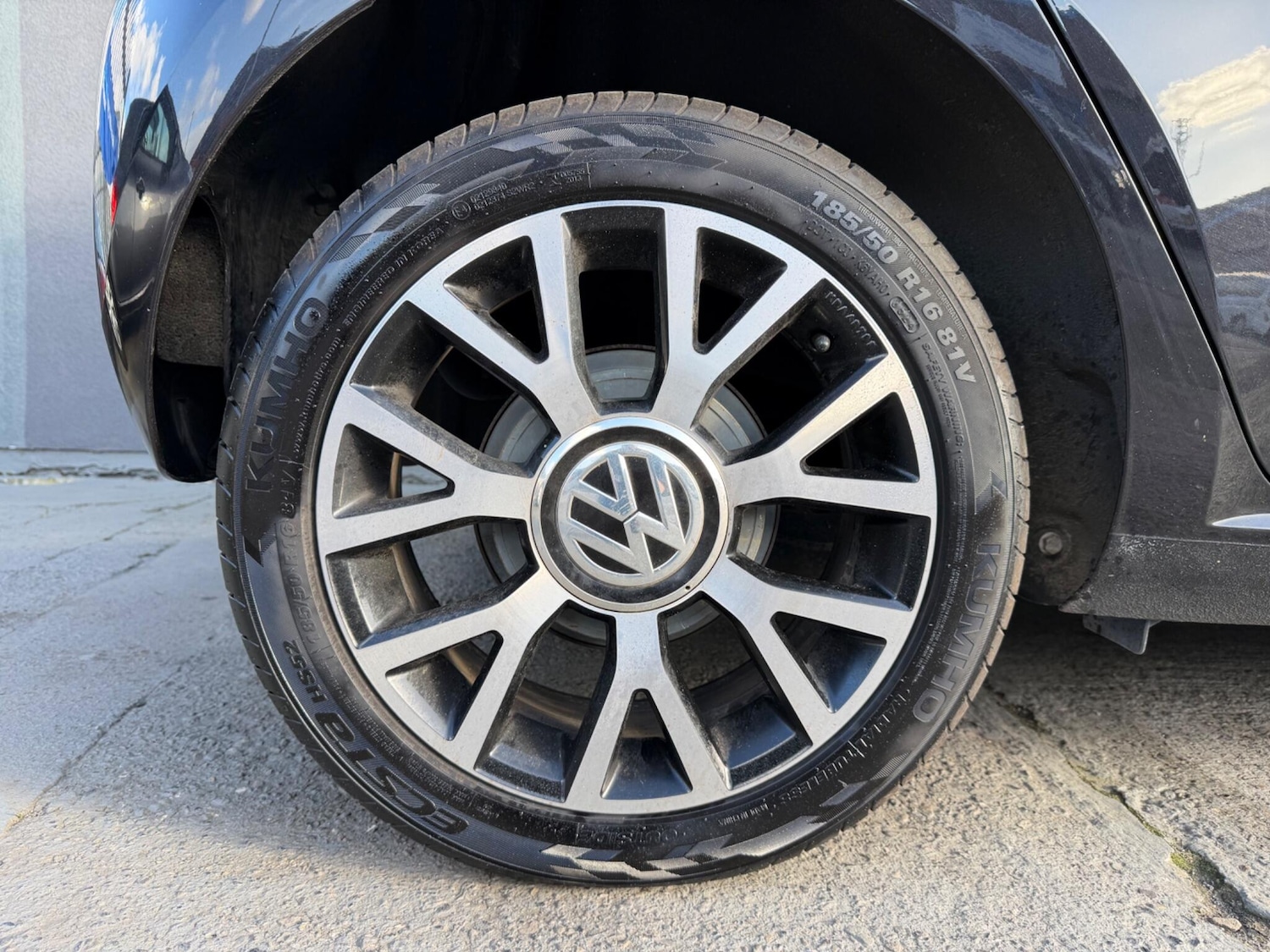 Used Volkswagen up! for sale - 78047345: Photo 31