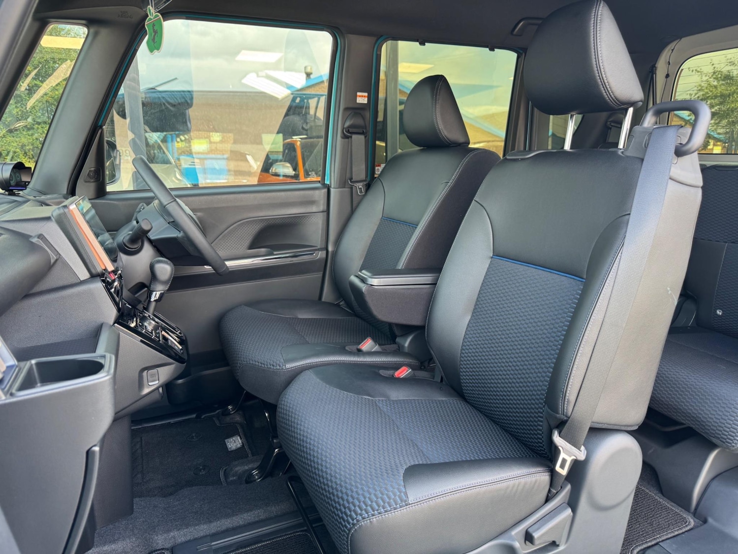 Used Daihatsu Tanto for sale - 77496290: Photo 15