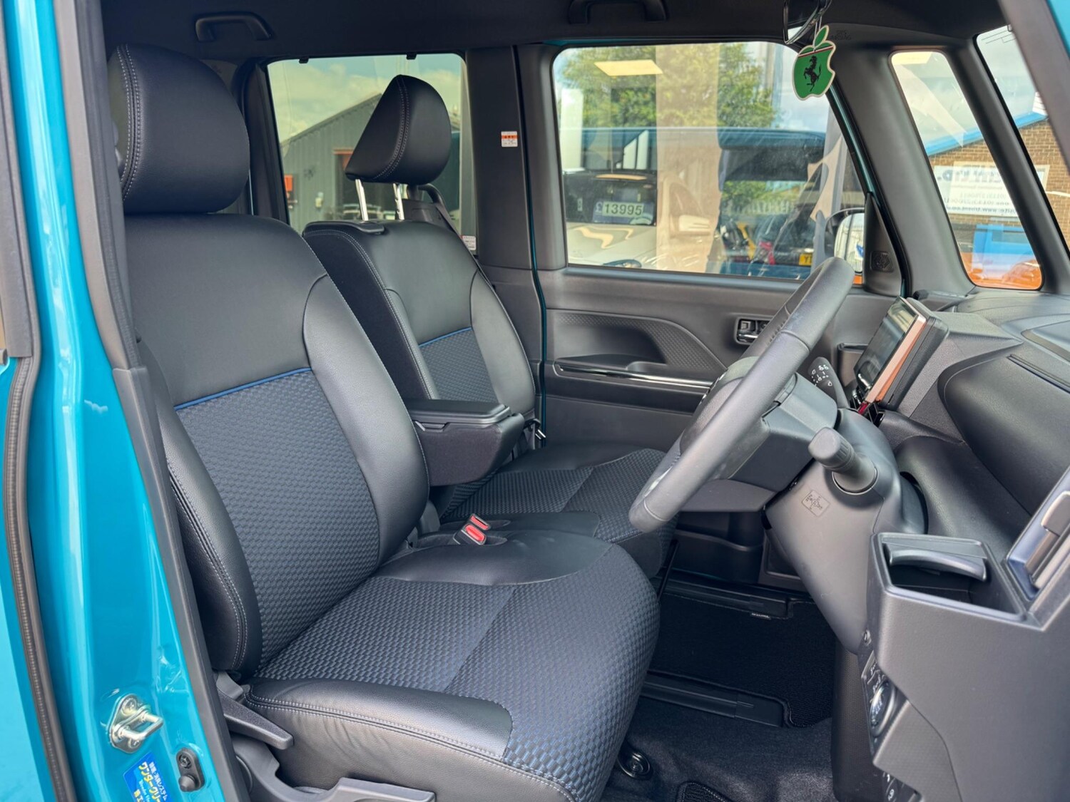 Used Daihatsu Tanto for sale - 77496290: Photo 22