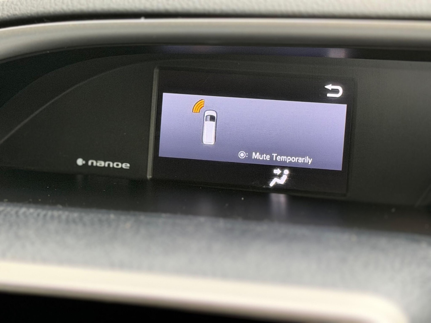 Used Toyota Voxy for sale - 77103571: Photo 30