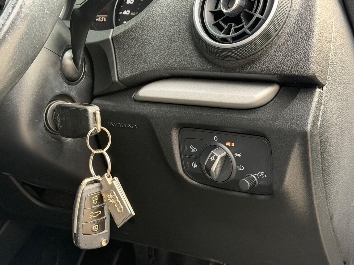 Used Audi A3 2017 for sale - 78047333: Photo 17