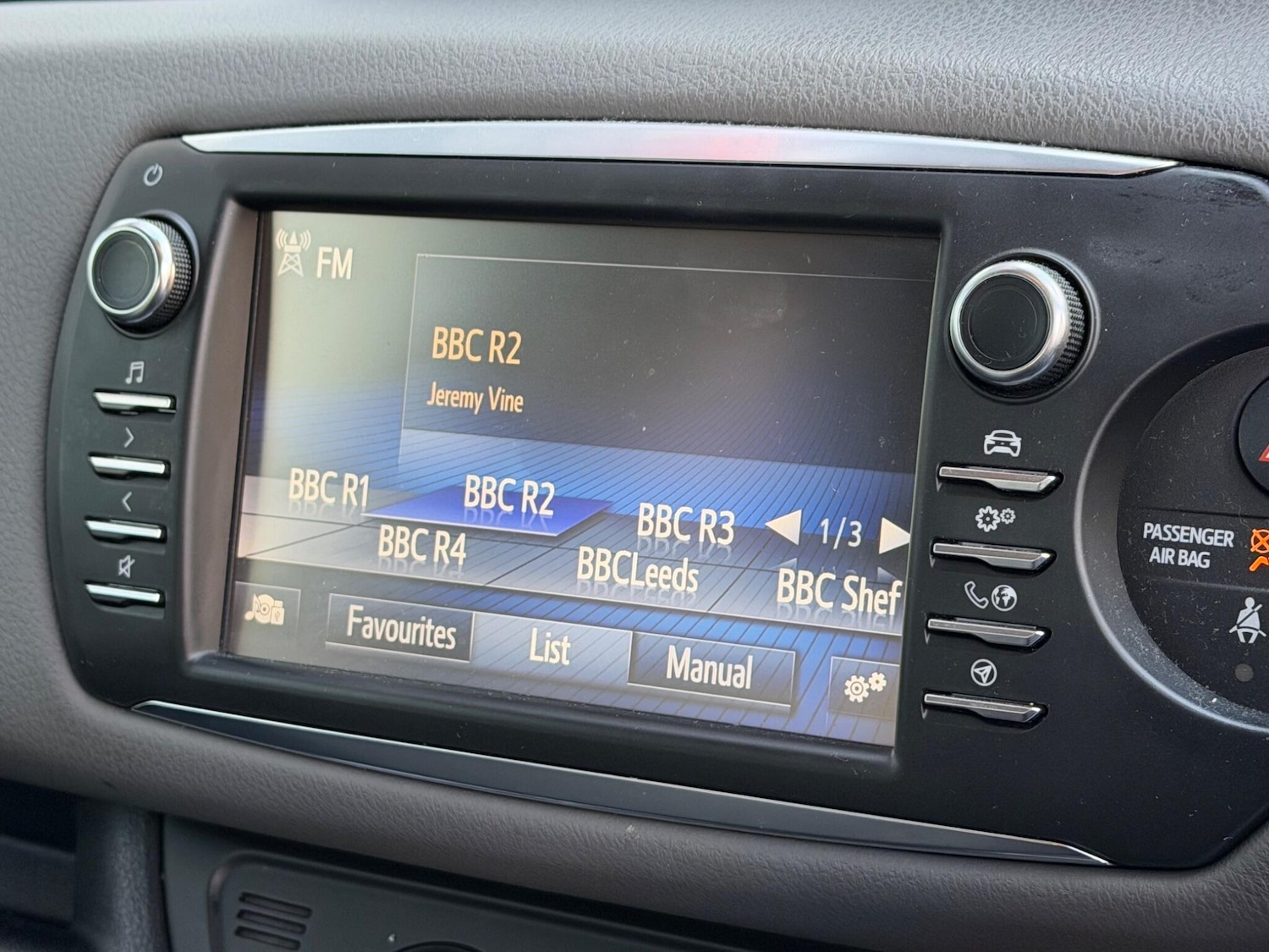 Used Toyota Yaris 2017 for sale - 78205106: Photo 23