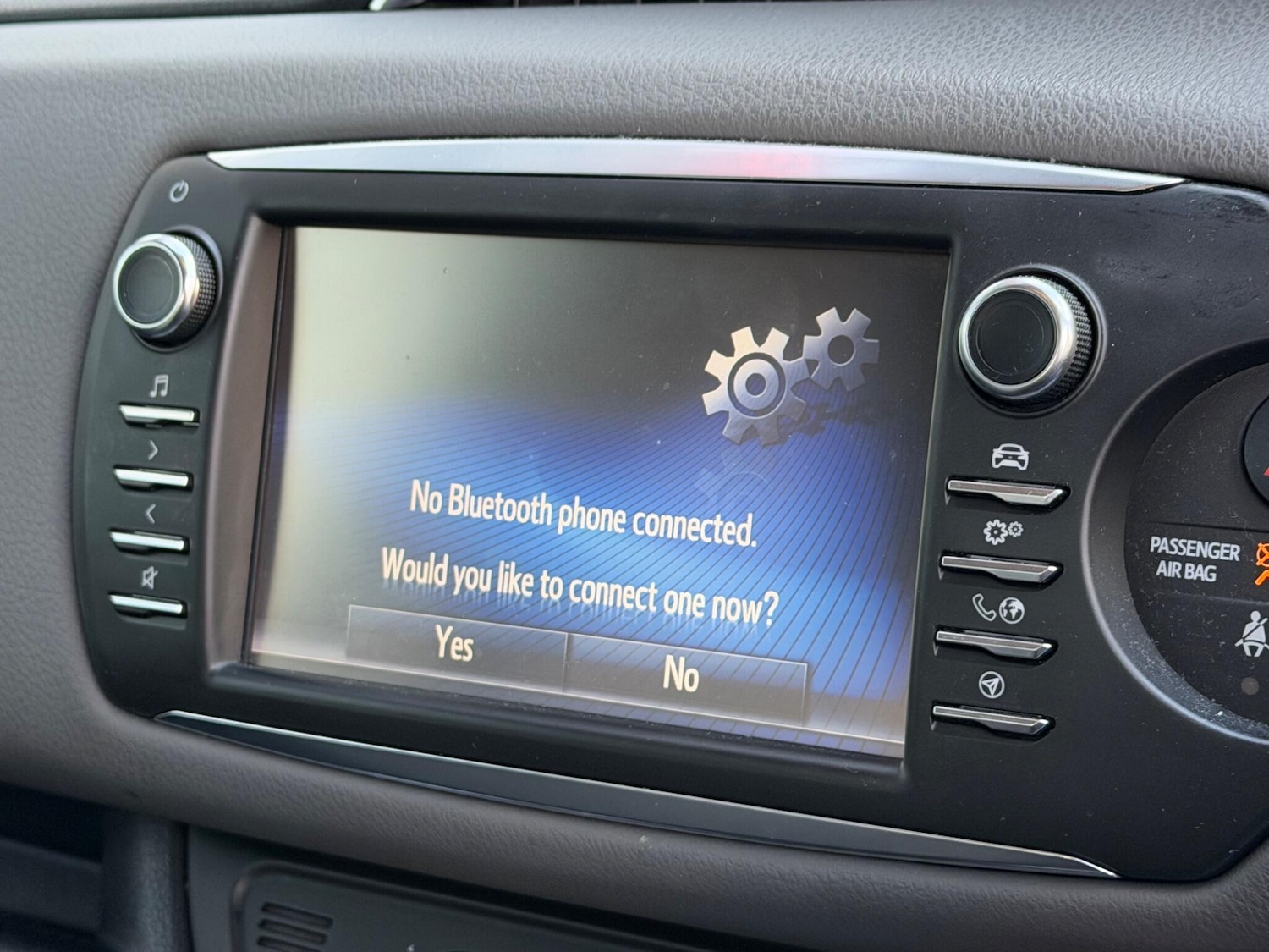 Used Toyota Yaris 2017 for sale - 78205106: Photo 24