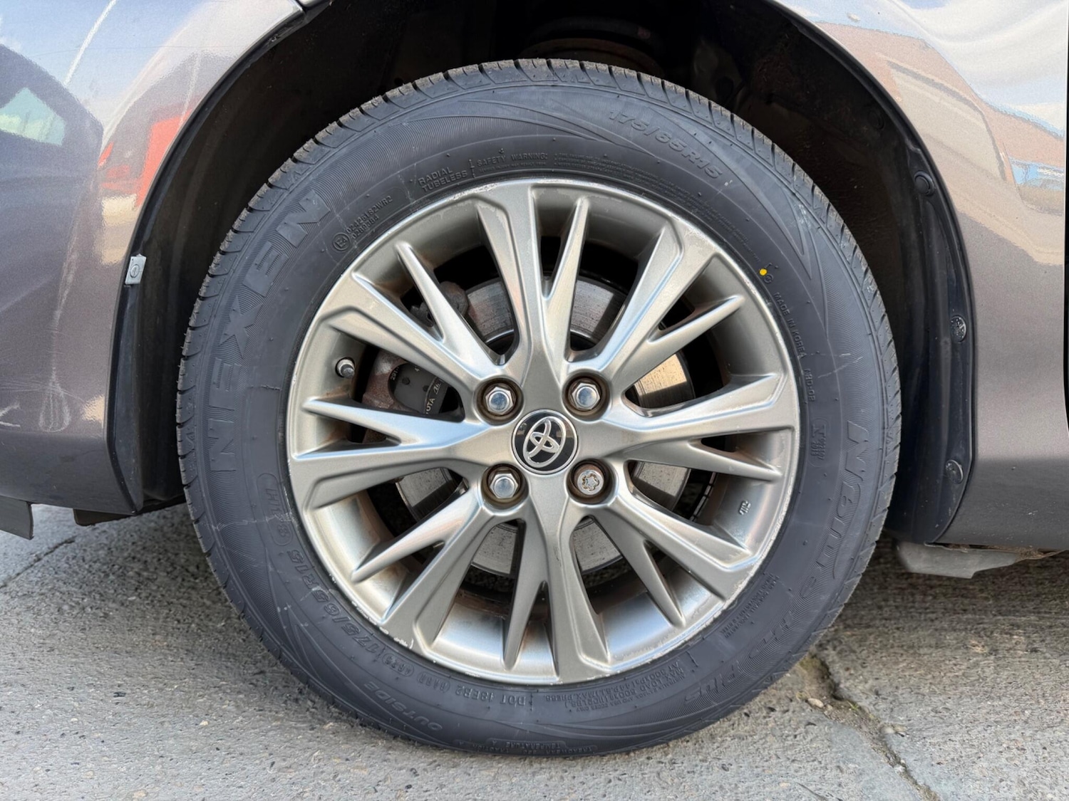 Used Toyota Yaris 2017 for sale - 78205106: Photo 37