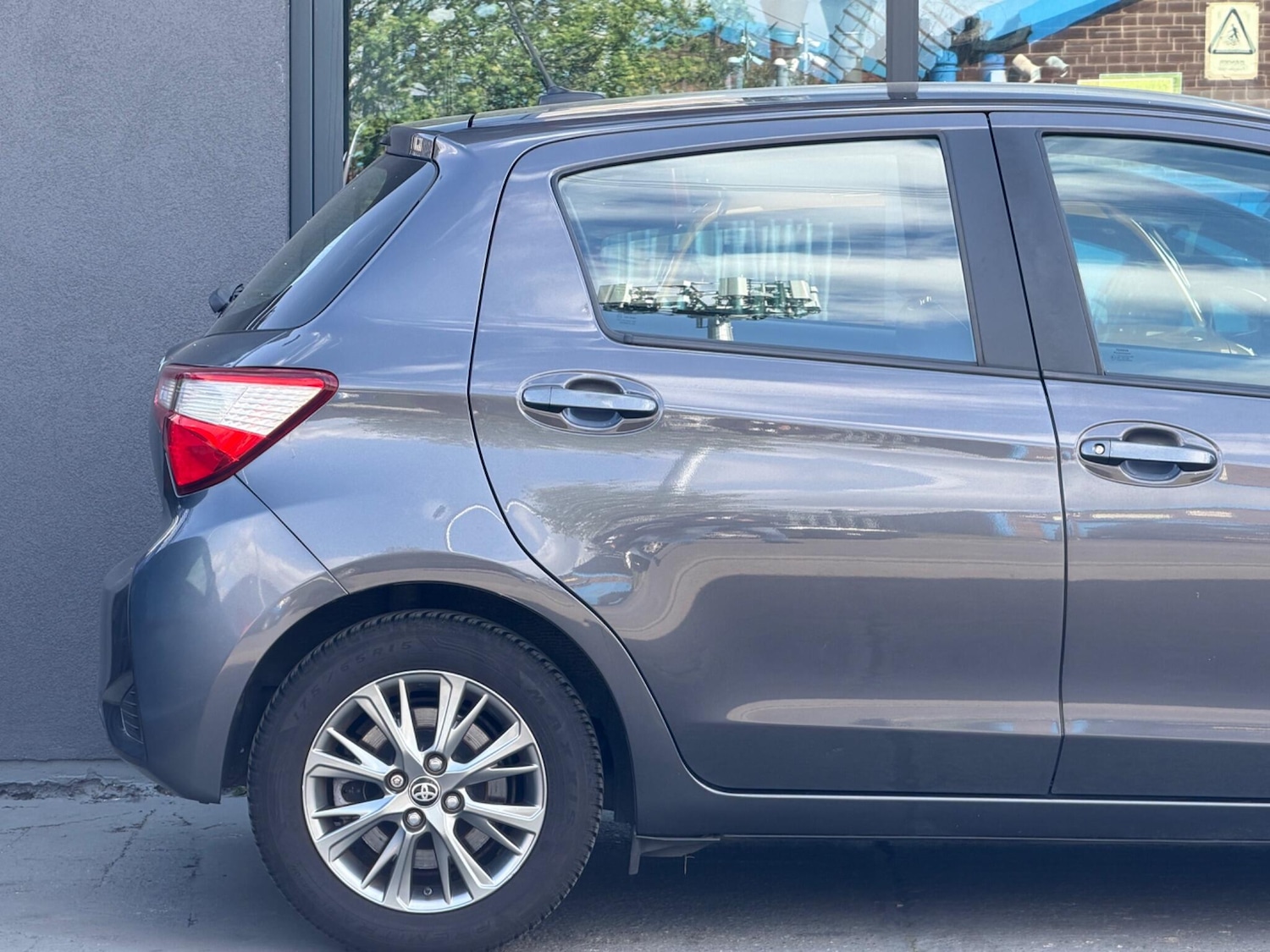 Used Toyota Yaris 2017 for sale - 78205106: Photo 7