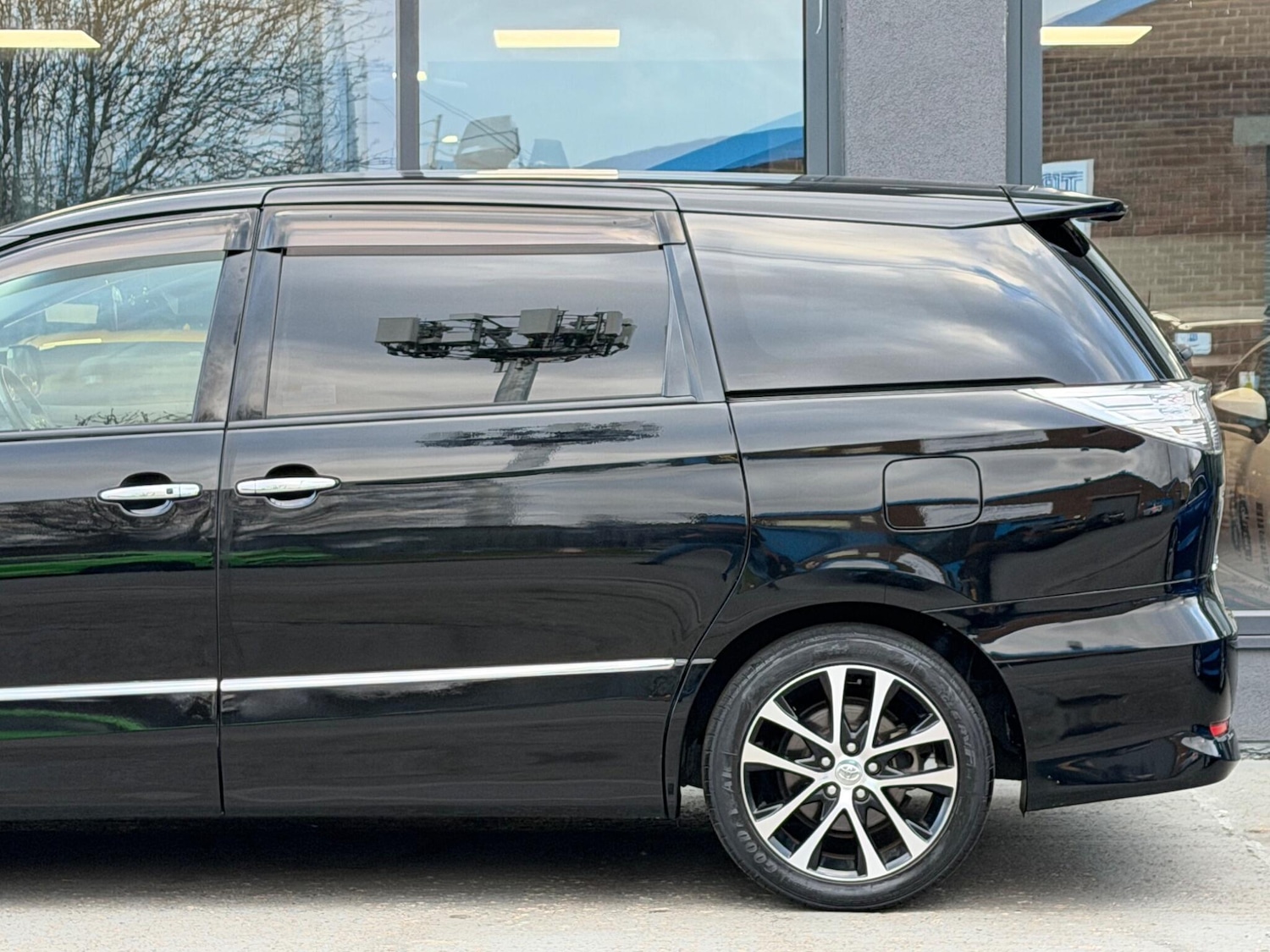 Used Toyota Estima for sale - 78127892: Photo 12