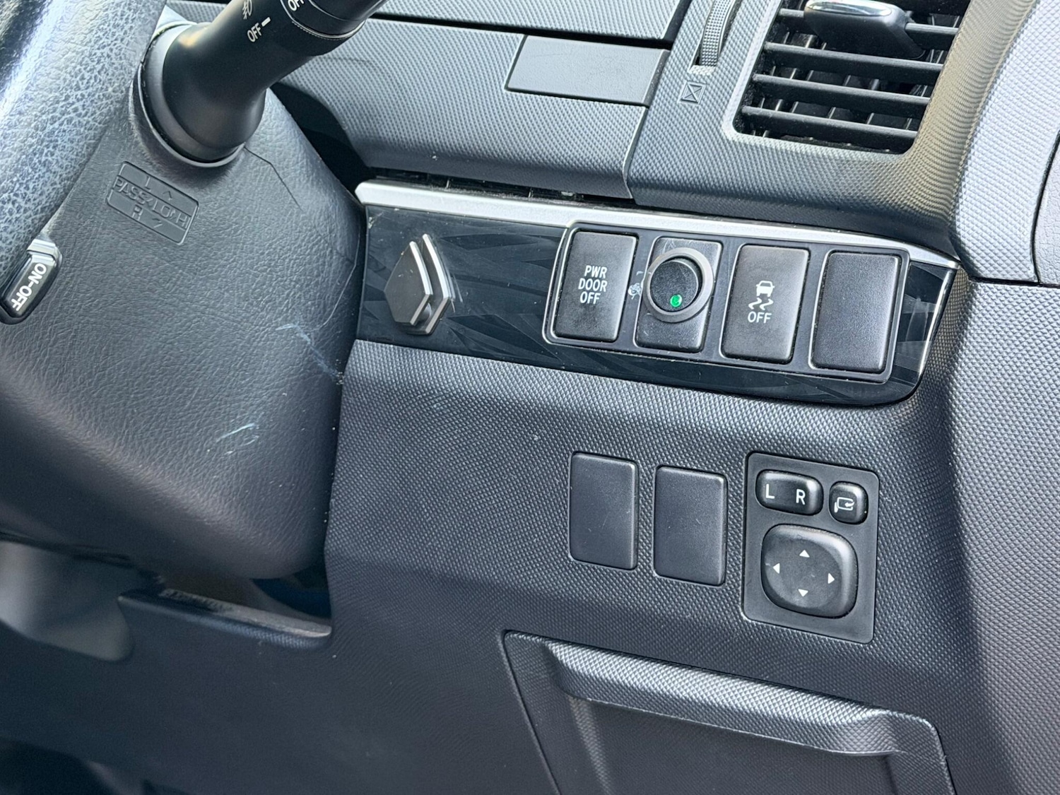 Used Toyota Estima for sale - 78127892: Photo 18