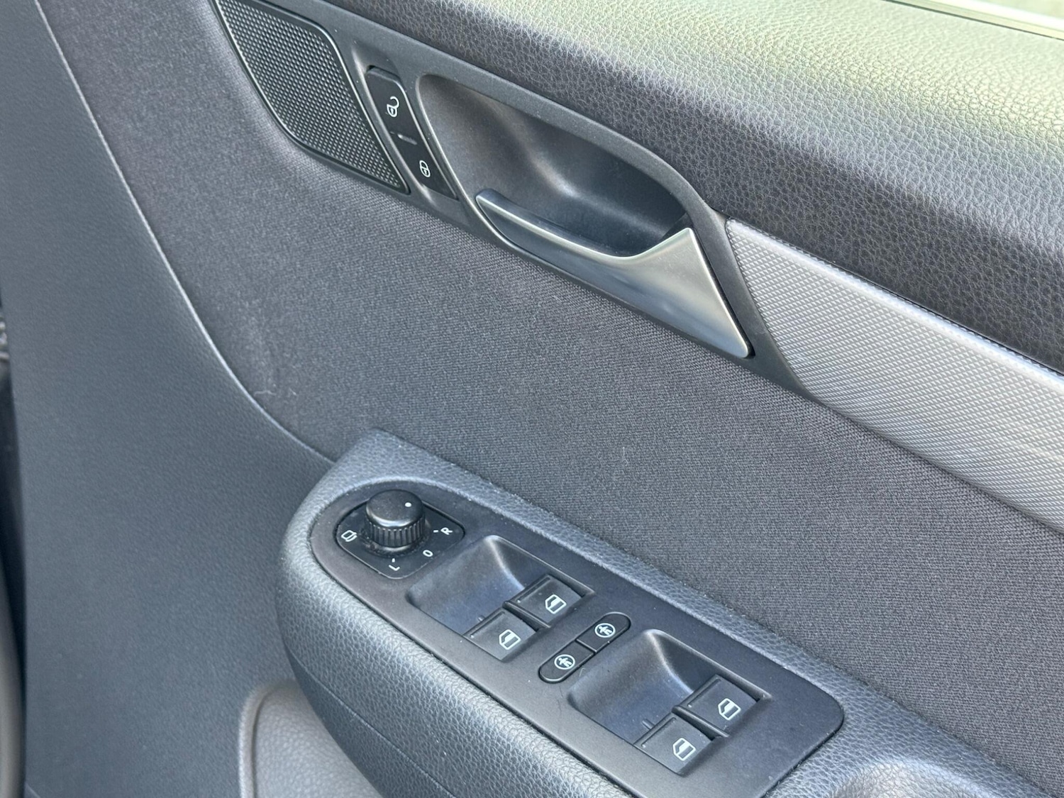 Used Volkswagen Sharan for sale - 77103677: Photo 16