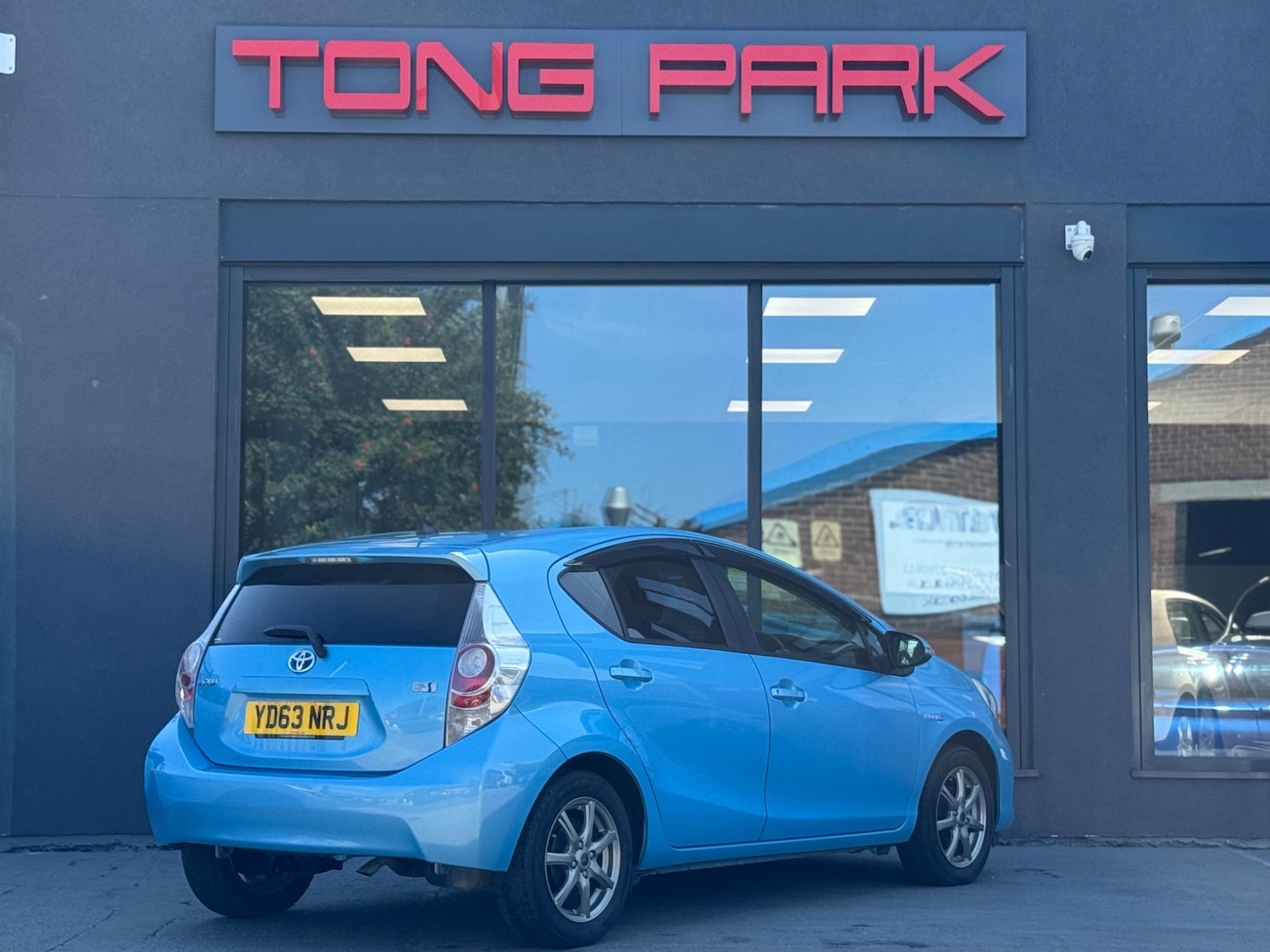 Used Toyota Aqua 2025 for sale - 77103673: Photo 10