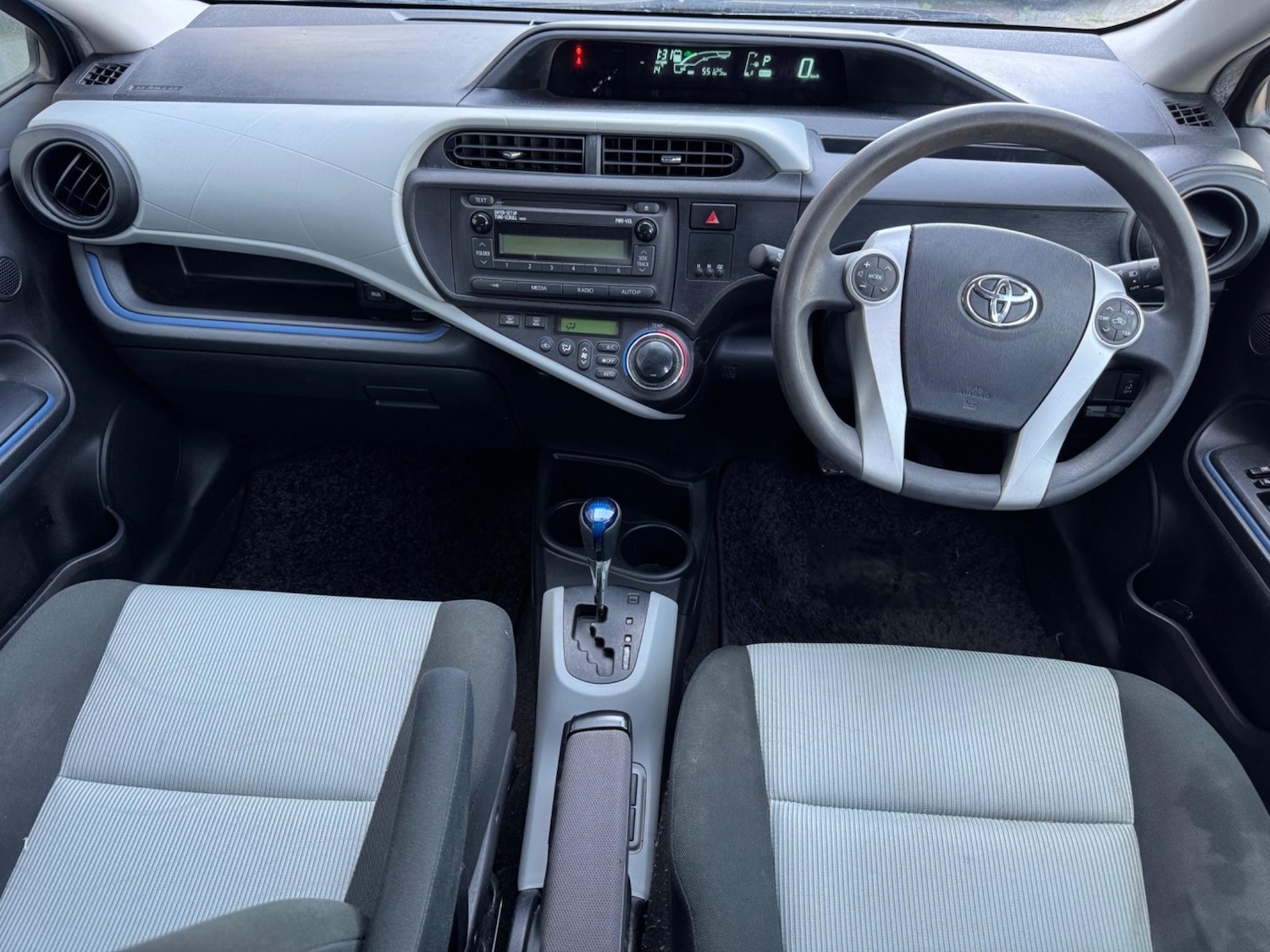 Used Toyota Aqua 2025 for sale - 77103673: Photo 15