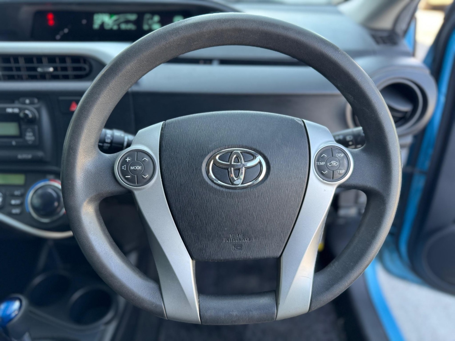 Used Toyota Aqua 2025 for sale - 77103673: Photo 26