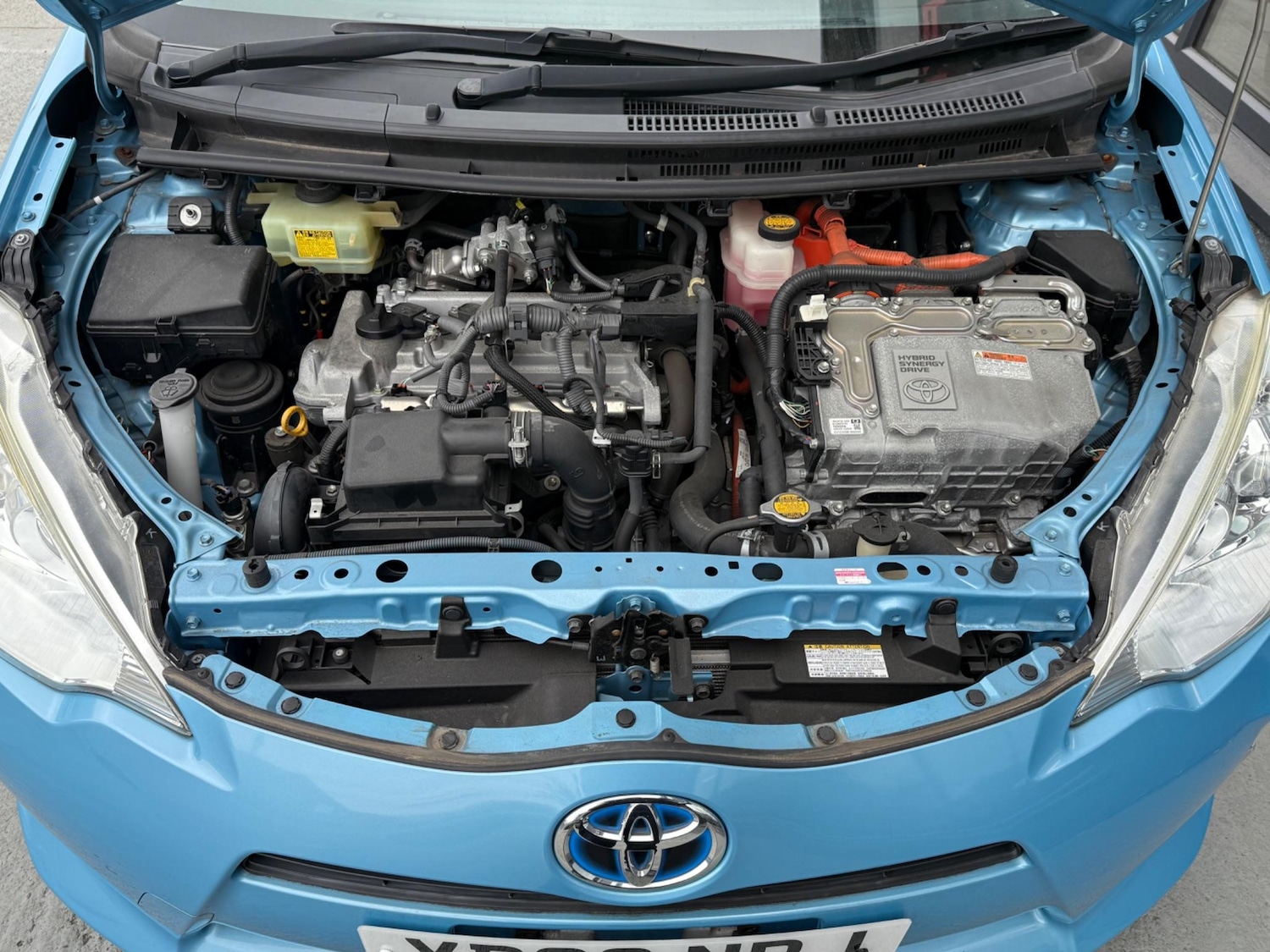 Used Toyota Aqua 2025 for sale - 77103673: Photo 32