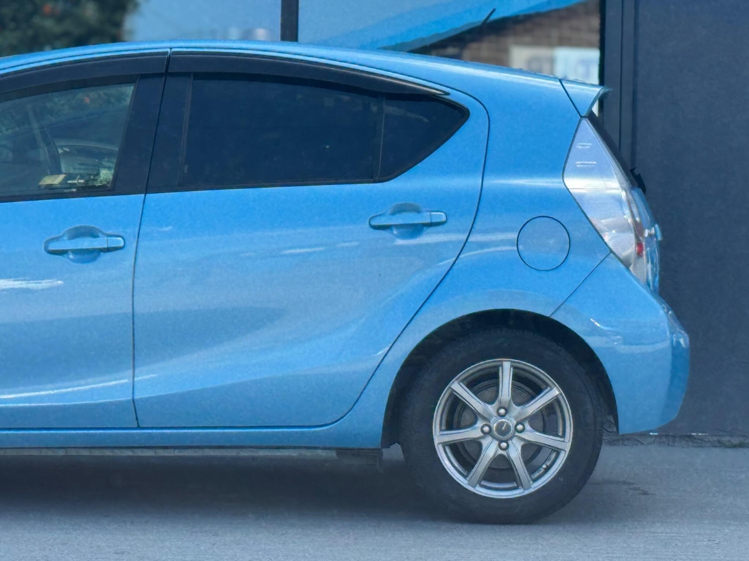 Used Toyota Aqua 2025 for sale - 77103673: Photo 7