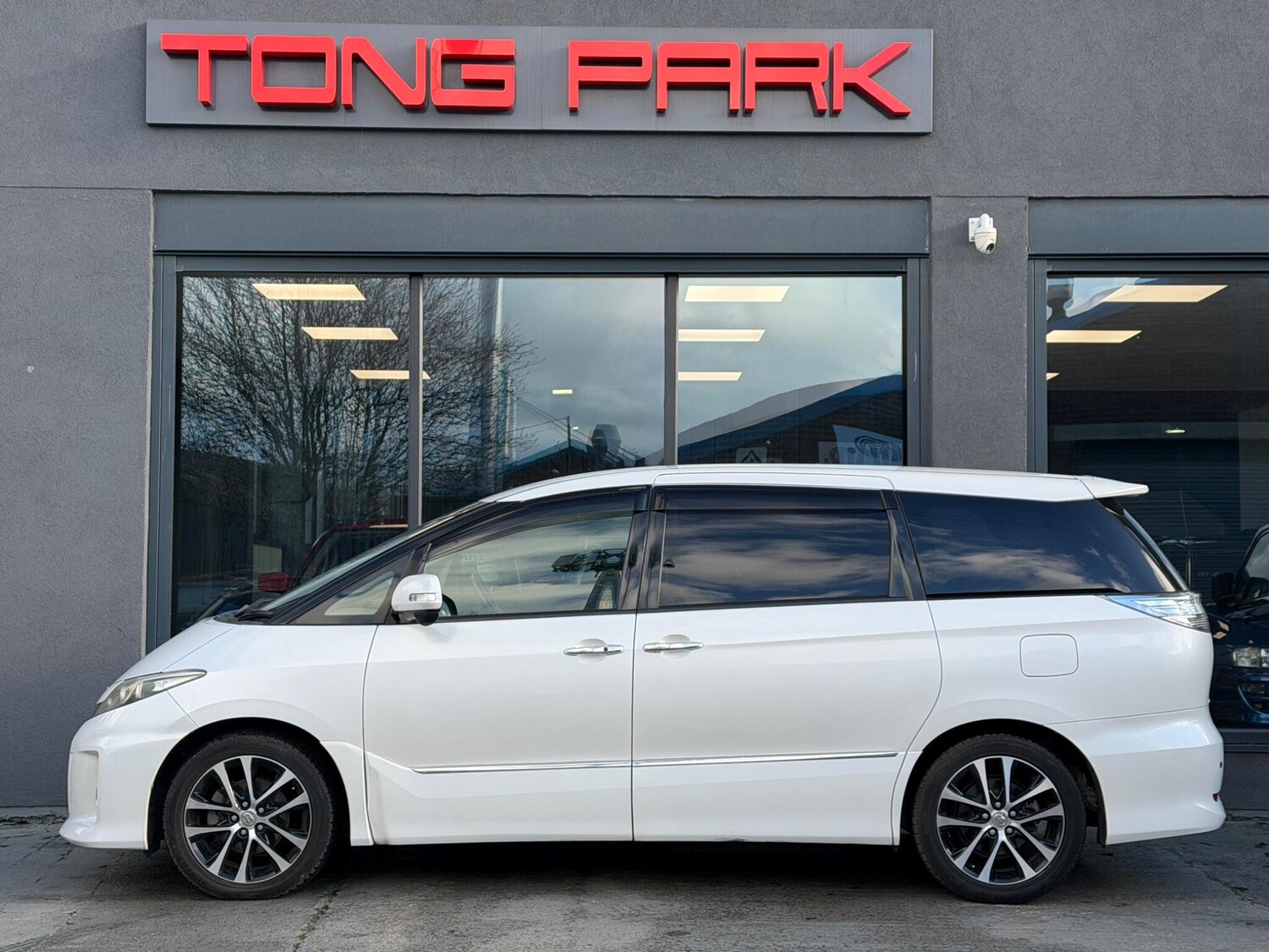 Used Toyota Estima for sale - 77909622: Photo 11