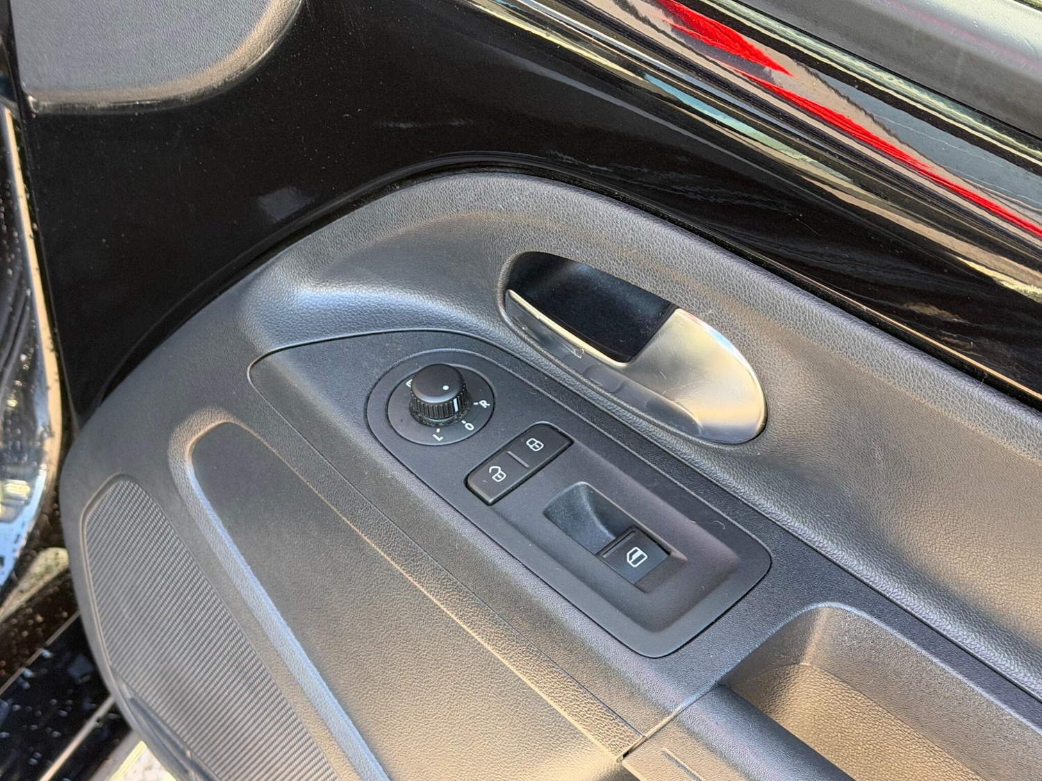 Used Volkswagen up! for sale - 78007759: Photo 17