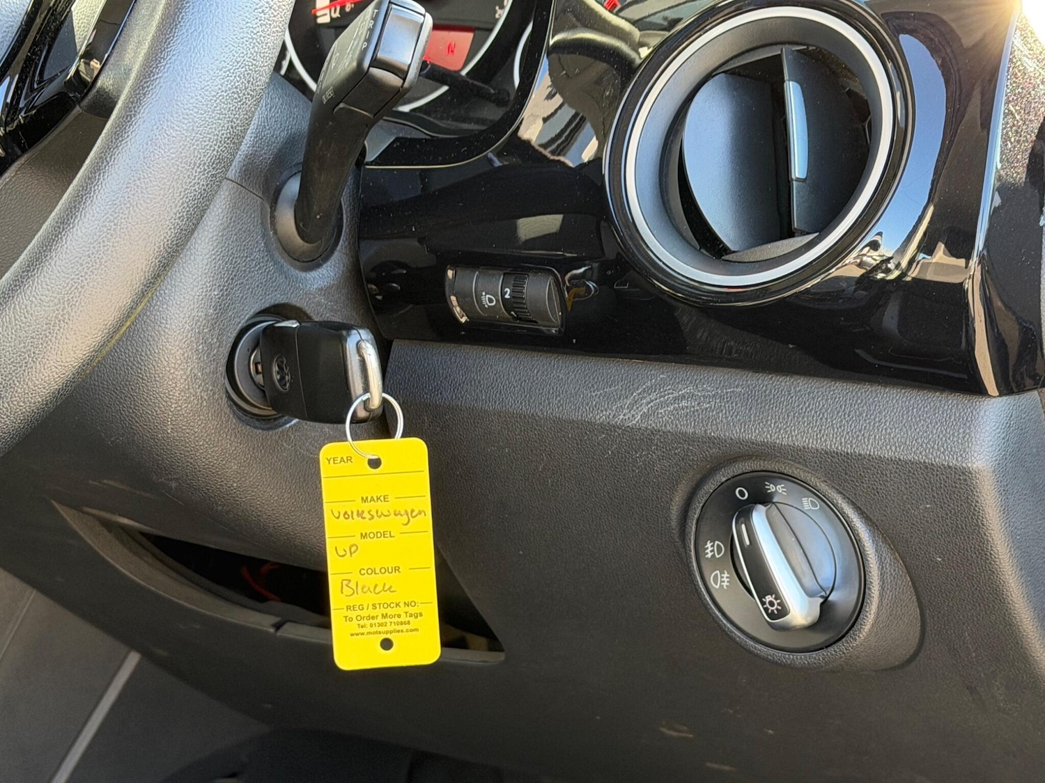 Used Volkswagen up! for sale - 78007759: Photo 18